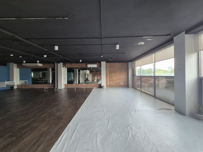 Apai Loft, Bangkok, เอกมัย 22, Khlong Tan Nua, Watthana, Bangkok, , 2,200 sqm, Shophouse For Sale, by Ratana Chatthinawat, 500356684 - DDproperty.com