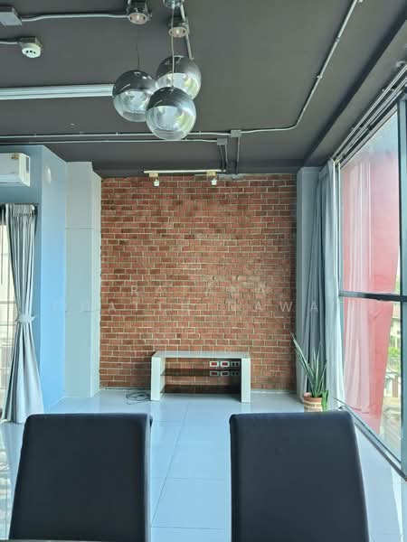 Apai Loft, Bangkok, เอกมัย 22, Khlong Tan Nua, Watthana, Bangkok, , 2,200 sqm, Shophouse For Sale, by Ratana Chatthinawat, 500356684 - DDproperty.com