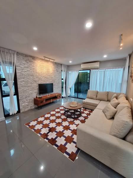 ลุมพินี สวนหลวง ร.9, Bangkok, Prawet, Bangkok, 3 Bedrooms, 310 sqm, Single Detached House For Sale, by Jutarat Jitmun, 500356693 - DDproperty.com