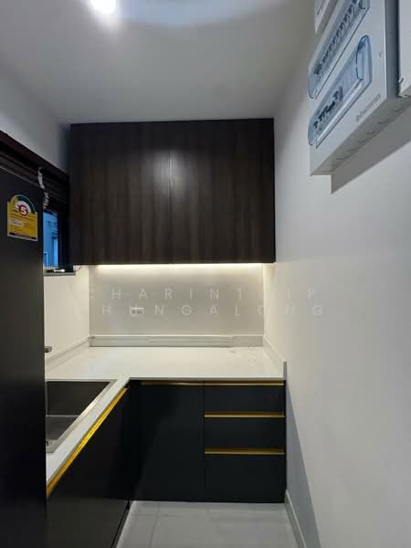 Baan Klang Mueang Bangna-Wongwaen, Samut Prakan, Bangphli Yai, Bang Plee, Samut Prakan, 3 Bedrooms, 152 sqm, Townhouse For Rent, by Charinthip Phungalong, 500356699 - DDproperty.com