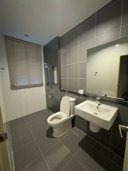 Baan Klang Mueang Bangna-Wongwaen, Samut Prakan, Bangphli Yai, Bang Plee, Samut Prakan, 3 Bedrooms, 152 sqm, Townhouse For Rent, by Charinthip Phungalong, 500356699 - DDproperty.com