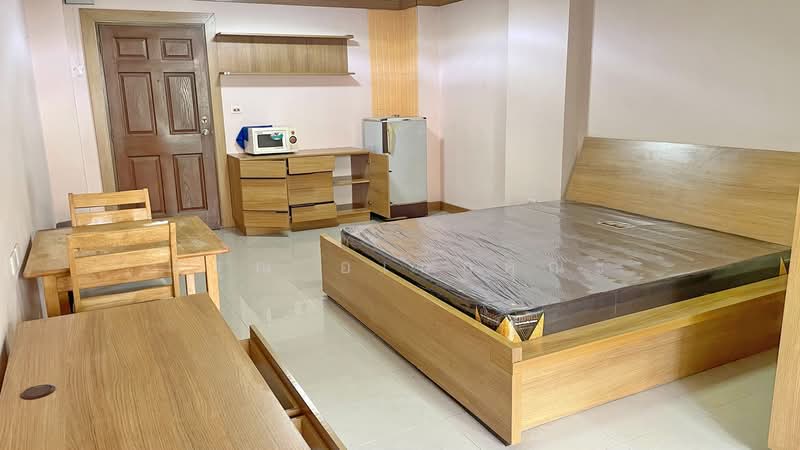 Champs Elysees Chaengwattana, Nonthaburi, Tiwanon-Pathumthani Road, Bang Phut, Pak Kret, Nonthaburi, Studio, 32 sqm, Condo For Rent, by อรุณ อเนกคุณะ, 500356710 - DDproperty.com