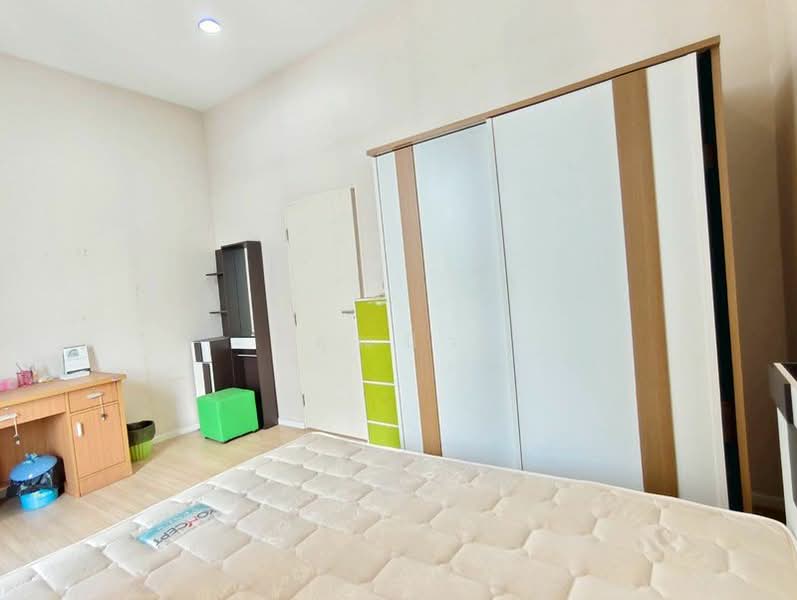 Baan Klang Muang Kalpapruek, Bangkok, Thonburi Court Road, Bang Wa, Phasi Charoen, Bangkok, 3 Bedrooms, 198 sqm, Townhouse For Sale, by คุณนิว, 500356714 - DDproperty.com