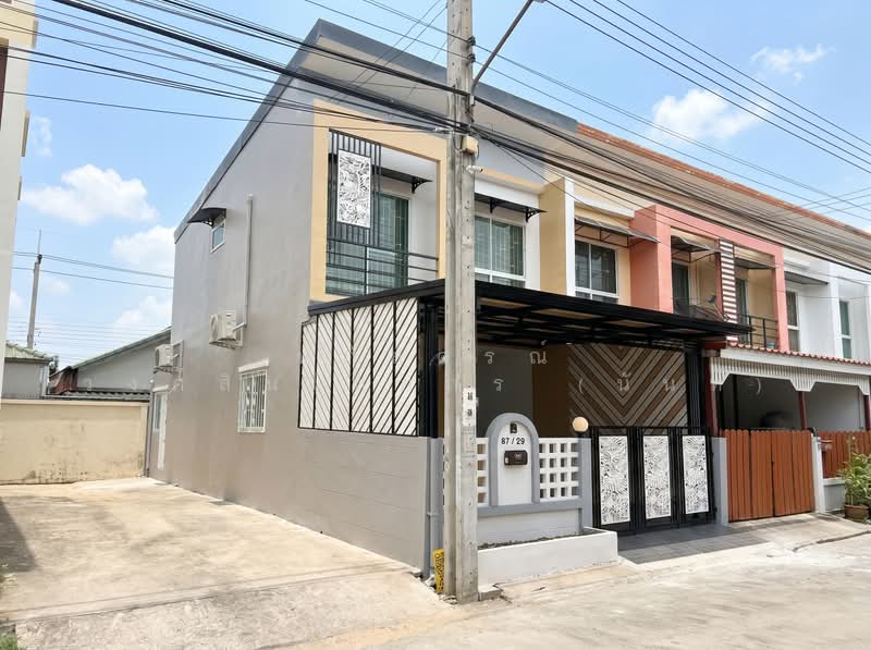 หมู่บ้านเพ็ญศิริ 4 : Pensiri 4, กรุงเทพ, Soi Muban Phen Siri 4 Liap Wari, หนองจอก, กรุงเทพ, 80 ตร.ม., ทาวน์เฮ้าส์ ขาย, โดย นภัสศรณ์ วงศ์สินไทยกร (นันท์), 500356734 - DDproperty.com