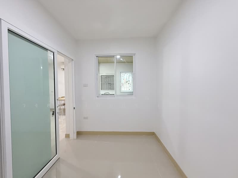 หมู่บ้านเพ็ญศิริ 4 : Pensiri 4, กรุงเทพ, Soi Muban Phen Siri 4 Liap Wari, หนองจอก, กรุงเทพ, 80 ตร.ม., ทาวน์เฮ้าส์ ขาย, โดย นภัสศรณ์ วงศ์สินไทยกร (นันท์), 500356734 - DDproperty.com