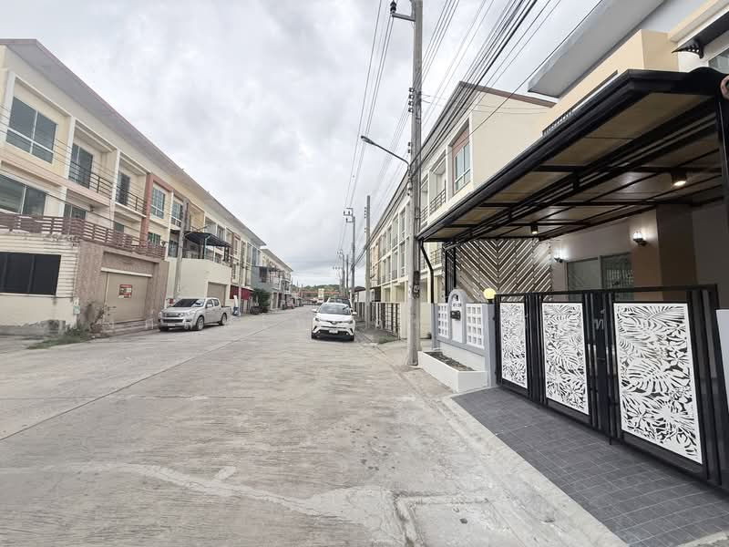 Pensiri 4, Bangkok, Soi Muban Phen Siri 4 Liap Wari, Nong Chok, Bangkok, 4 Bedrooms, 80 sqm, Townhouse For Sale, by นภัสศรณ์ วงศ์สินไทยกร (นันท์), 500356734 - DDproperty.com