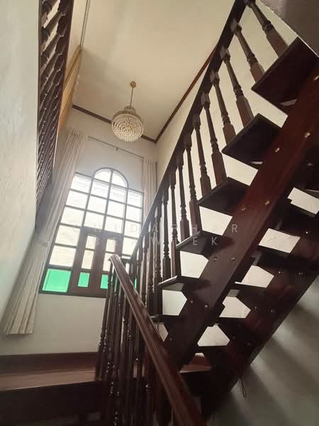 House and Land Sukhumvit 71 Pridi Banomyong 14, Bangkok, Phra Kanong Nua, Watthana, Bangkok, 4 Bedrooms, 250 sqm, Single Detached House For Sale, by Chidaphar Beawlek, 500356772 - DDproperty.com