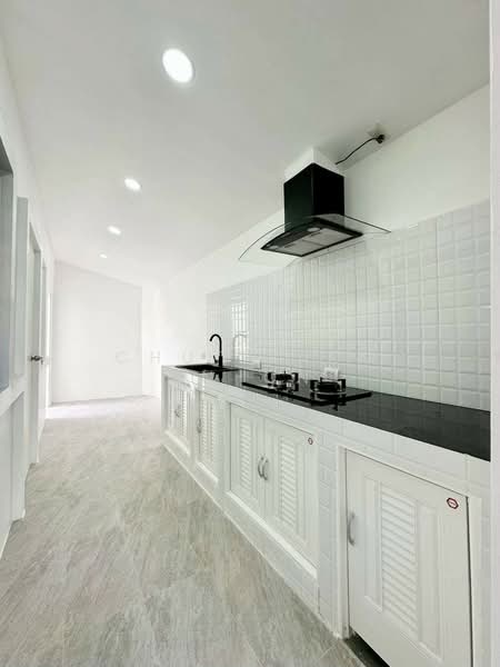 ขายบ้านเดี่ยว 3 ห้องนอน รีโนเวทใหม่ทั้งหลัง โซนถลาง ใกล้สนามบินภูเก็ต, ภูเก็ต, เชิงทะเล, ถลาง, ภูเก็ต, 100 ตร.ม., บ้านเดี่ยว ขาย, โดย Chutikarn In-On, 500356782 - DDproperty.com