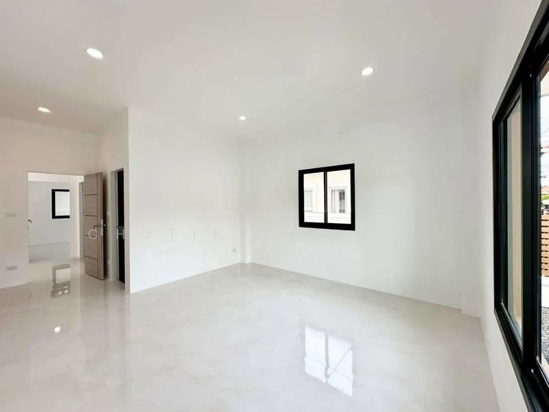 ขายบ้านเดี่ยว 3 ห้องนอน รีโนเวทใหม่ทั้งหลัง โซนถลาง ใกล้สนามบินภูเก็ต, ภูเก็ต, เชิงทะเล, ถลาง, ภูเก็ต, 100 ตร.ม., บ้านเดี่ยว ขาย, โดย Chutikarn In-On, 500356782 - DDproperty.com