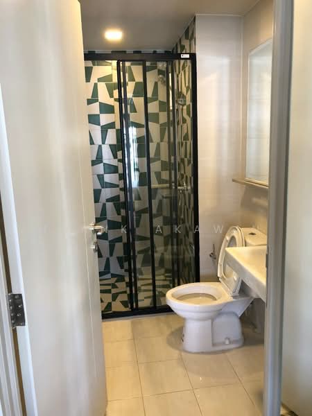 The Base Sukhumvit 50, Bangkok, Soi Roem Charoen 1, Sukhumvit 50 Road, Phra Kanong, Khlong Toei, Bangkok, 1 Bedroom, 26 sqm, Condo For Rent, by Frank Akawin, 500356788 - DDproperty.com