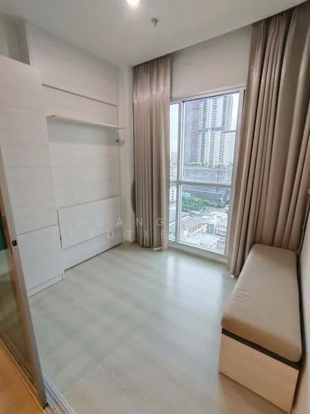 Life Ratchadapisek, Bangkok, 279 Ratchadapisaek Road, Huai Khwang, Bangkok, 2 Bedrooms, 46 sqm, Condo For Rent, by Duangdao Terdtieanwong, 500356790 - DDproperty.com