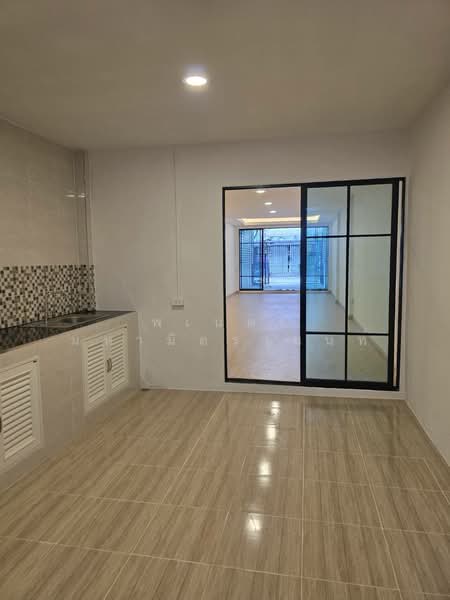 ซอย ประชาอุทิศ 87, Bangkok, Thung Khru, Bangkok, , 220 sqm, Shophouse For Sale, by พเนตร มหามิตรานนท์, 500356796 - DDproperty.com