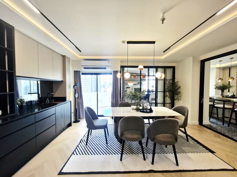 Fifty Fifth Tower, Bangkok, 84 Soi Sukhumvit 55, Sukhumvit Road, Khlong Tan Nua, Watthana, Bangkok, 4 Bedrooms, 164 sqm, Condo For Sale, by Kla Chinworapanya, 500356810 - DDproperty.com
