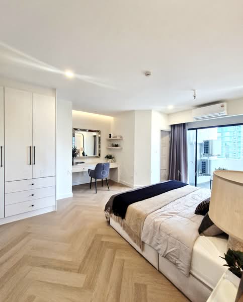 Fifty Fifth Tower, Bangkok, 84 Soi Sukhumvit 55, Sukhumvit Road, Khlong Tan Nua, Watthana, Bangkok, 4 Bedrooms, 164 sqm, Condo For Sale, by Kla Chinworapanya, 500356810 - DDproperty.com