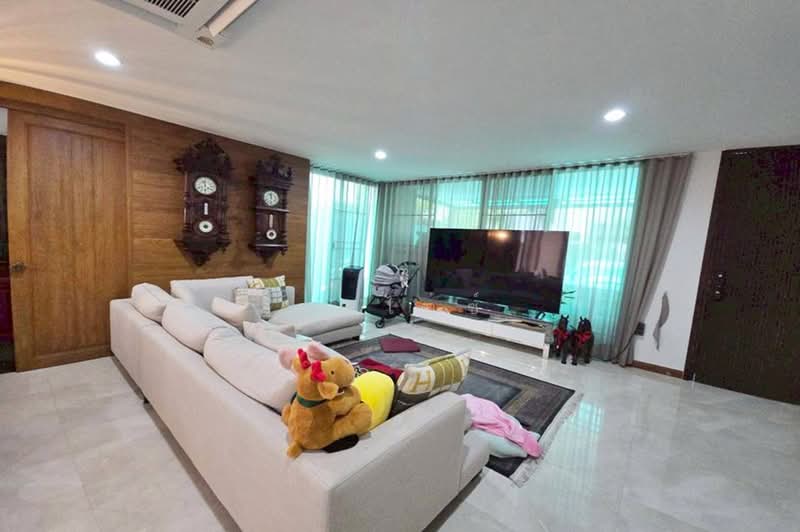 Novel Residence Ladprao 18, Bangkok, 116 Soi Lat Phrao 18, Lat Phrao Road, Jom Phon, Chatuchak, Bangkok, 4 Bedrooms, 300 sqm, Single Detached House For Sale, by คุณไอซ์, 500356841 - DDproperty.com