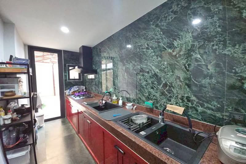 Novel Residence Ladprao 18, Bangkok, 116 Soi Lat Phrao 18, Lat Phrao Road, Jom Phon, Chatuchak, Bangkok, 4 Bedrooms, 300 sqm, Single Detached House For Sale, by คุณไอซ์, 500356841 - DDproperty.com