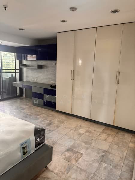 Fairview Tower, Bangkok, 40 Soi Sukhumvit 18, Khlong Toei, Bangkok, 3 Bedrooms, 257 sqm, Condo For Rent, by Phoom Imruangsri, 500356849 - DDproperty.com