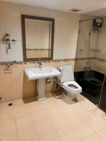 Fairview Tower, Bangkok, 40 Soi Sukhumvit 18, Khlong Toei, Bangkok, 3 Bedrooms, 257 sqm, Condo For Rent, by Phoom Imruangsri, 500356849 - DDproperty.com