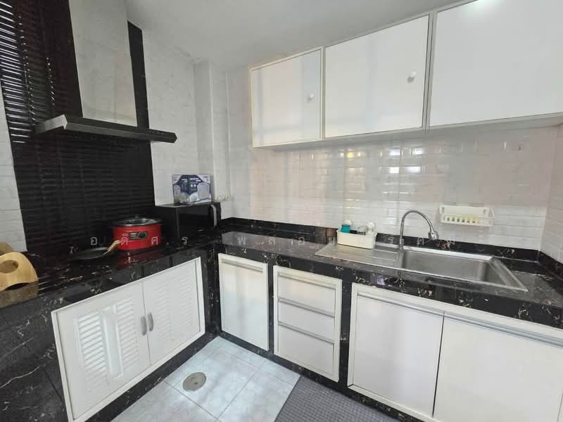 Golden Town 3 Bangna-Suanluang, Bangkok, Kanchanaphisek Road, Prawet, Bangkok, 3 Bedrooms, 120 sqm, Townhouse For Rent, by Adisorn Ploymeerassamee, 500356858 - DDproperty.com