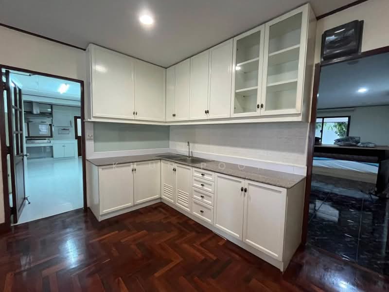 Panya Pattanakarn Village, Bangkok, Soi Phatthanakarn 30, Suan Luang, Bangkok, 5 Bedrooms, 350 sqm, Single Detached House For Rent, by Khun Poon, 500356884 - DDproperty.com