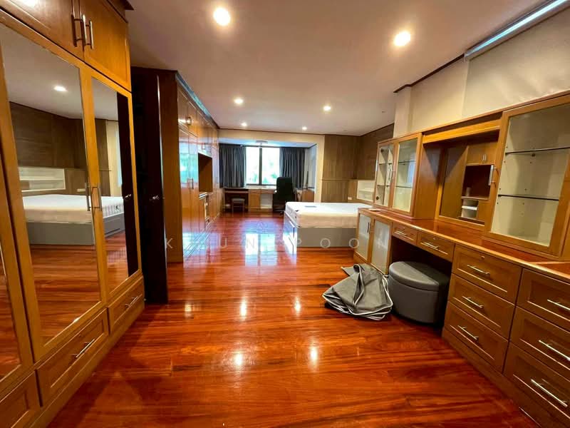 Panya Pattanakarn Village, Bangkok, Soi Phatthanakarn 30, Suan Luang, Bangkok, 5 Bedrooms, 350 sqm, Single Detached House For Sale, by Khun Poon, 500356889 - DDproperty.com