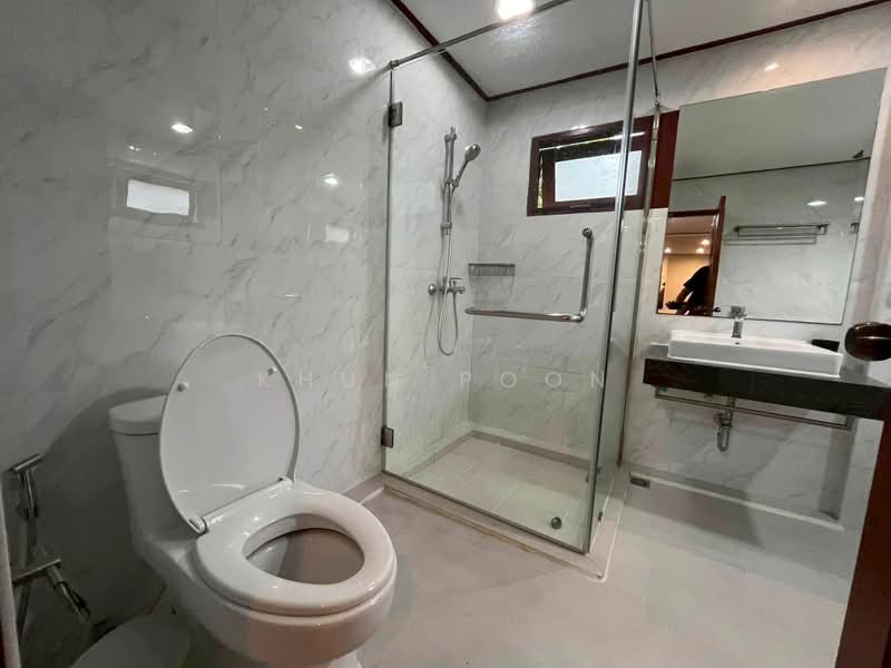 Panya Pattanakarn Village, Bangkok, Soi Phatthanakarn 30, Suan Luang, Bangkok, 5 Bedrooms, 350 sqm, Single Detached House For Sale, by Khun Poon, 500356889 - DDproperty.com