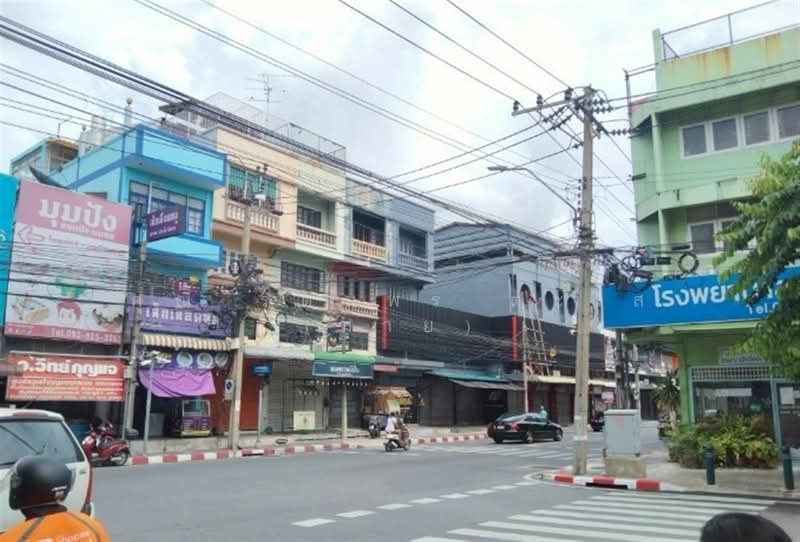 อาคารพาณิชย์ 3.5 ชั้น 23 ตร.ว. อาคารพาณิชย์ ใกล้โรงพยาบาลสัตว์โชคชัย4 ซอยโชคชัย4 ซอย14, Bangkok, ถนนโชคชัย4, Lat Phrao, Bangkok, , 150 sqm, Shophouse For Sale, by คุณ รตนพร ตะโส (มาย), 500356906 - DDproperty.com