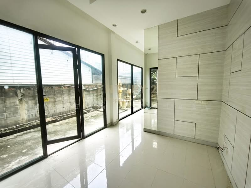 ทรัพย์สินให้เช่าแปลงใหญ่ใจกลางเมืองชั้นใน (Rare Item), Bangkok, Phaya Thai, Bangkok, 4 Bedrooms, 140 sqm, Single Detached House For Rent, by Pattanan Apirayothin, 500356910 - DDproperty.com
