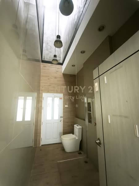 ทรัพย์สินให้เช่าแปลงใหญ่ใจกลางเมืองชั้นใน (Rare Item), Bangkok, Phaya Thai, Bangkok, 4 Bedrooms, 140 sqm, Single Detached House For Rent, by Pattanan Apirayothin, 500356910 - DDproperty.com