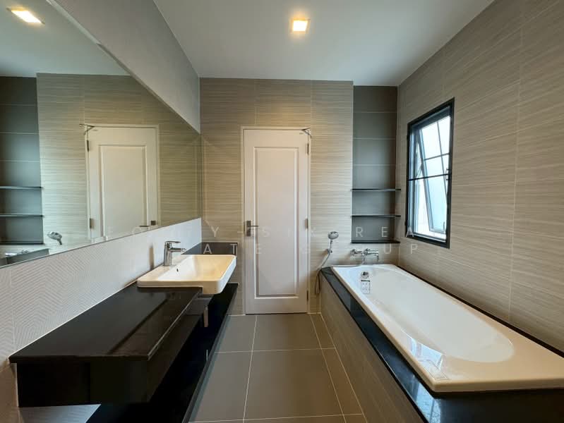 Bangkok Boulevard Sathorn-Pinklao 2, Nonthaburi, Bang Kruai-Chong Thanom Road, Mahasawat, Bang Kruai, Nonthaburi, 4 Bedrooms, 250 sqm, Single Detached House For Rent, by Forty-Six Real Estate Group, 500356921 - DDproperty.com