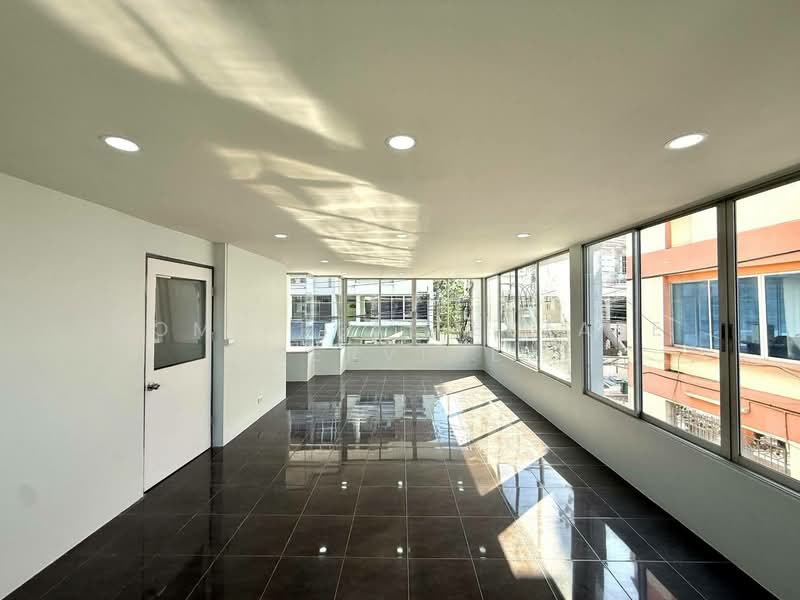 สินธานี ลาดพร้าว 80, Bangkok, Wang Thonglang, Bangkok, , 107 sqm, Shophouse For Sale, by HOME Real Estate Service, 500356968 - DDproperty.com