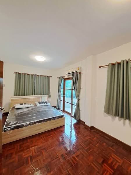 Baan Lapawan 12, Nonthaburi, Soi Lapawan Village 12, Lahan, Bang Bua Thong, Nonthaburi, 4 Bedrooms, 150 sqm, Single Detached House For Rent, by Adisorn Ploymeerassamee, 500357000 - DDproperty.com