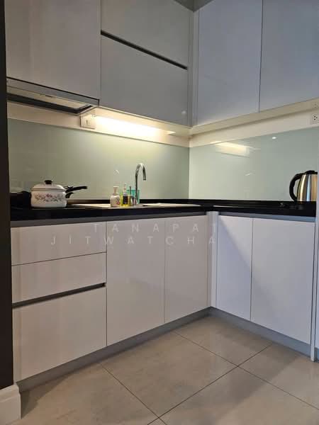 Bright Sukhumvit 24, Bangkok, Sukhumvit 24 Alley, Khong Tan, Khlong Toei, Bangkok, 1 Bedroom, 70 sqm, Condo For Rent, by Tanapat Jitwatcharakomol, 500357066 - DDproperty.com