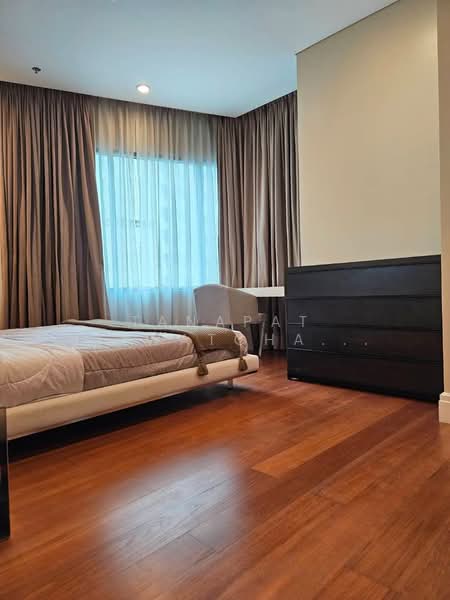 Bright Sukhumvit 24, Bangkok, Sukhumvit 24 Alley, Khong Tan, Khlong Toei, Bangkok, 1 Bedroom, 70 sqm, Condo For Rent, by Tanapat Jitwatcharakomol, 500357066 - DDproperty.com