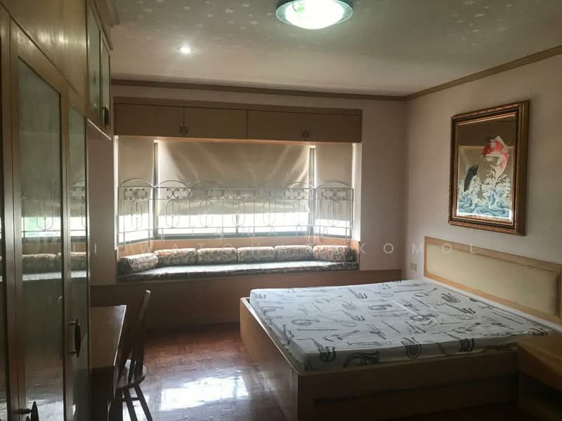 Country Complex Bangna, Bangkok, Sanpawut Road, Bang Na, Bangkok, 2 Bedrooms, 71 sqm, Condo For Rent, by Tanapat Jitwatcharakomol, 500357071 - DDproperty.com
