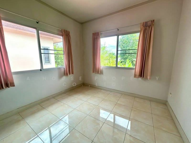 Hometown Sriracha, Chon Buri (Pattaya), Sriracha-Nongyaibu Road, Surasak, Si Racha, Chon Buri (Pattaya), 3 Bedrooms, 172 sqm, Semi-Detached House (Twin House) For Sale, by A House Property Co.,Ltd., 500357073 - DDproperty.com