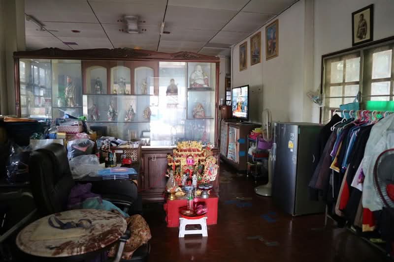 ที่ดิน + บ้าน 1 ชั้น 193 ตร.ว. ที่ดิน + บ้าน ใกล้วัดคู้บอน แยกคู้บอน ซอยคู้บอน31 แยก2, กรุงเทพ, ถนนรามอินทรา, รามอินทรา, คันนายาว, กรุงเทพ, 300 ตร.ม., บ้านเดี่ยว ขาย, โดย คุณ อาทิตยา พรมชัยชนะ (พลู), 500357094 - DDproperty.com