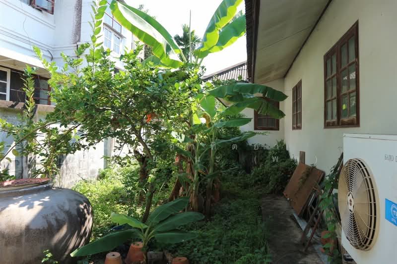 ที่ดิน + บ้าน 1 ชั้น 193 ตร.ว. ที่ดิน + บ้าน ใกล้วัดคู้บอน แยกคู้บอน ซอยคู้บอน31 แยก2, กรุงเทพ, ถนนรามอินทรา, รามอินทรา, คันนายาว, กรุงเทพ, 300 ตร.ม., บ้านเดี่ยว ขาย, โดย คุณ อาทิตยา พรมชัยชนะ (พลู), 500357094 - DDproperty.com