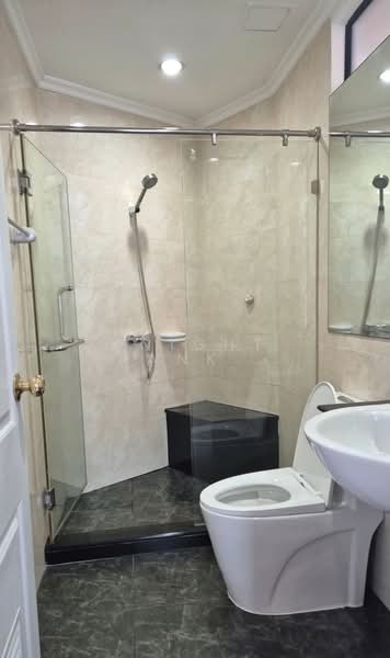Supalai Casa Riva, Bangkok, 780 Charoenkrung Road, Bang Kho Laem, Bangkok, 2 Bedrooms, 113 sqm, Condo For Sale, by Knight Frank Chartered (Thailand) Co.,Ltd, 500357199 - DDproperty.com