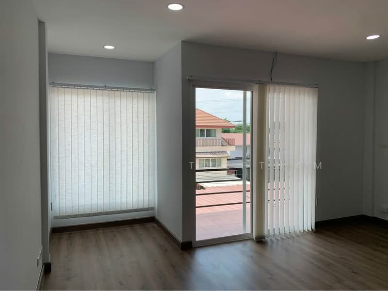 4-BR Townhouse, Bangkok, Suan Luang, Bangkok, 4 Bedrooms, 270 sqm, Townhouse For Rent, by Ramita Theptham, 500357202 - DDproperty.com