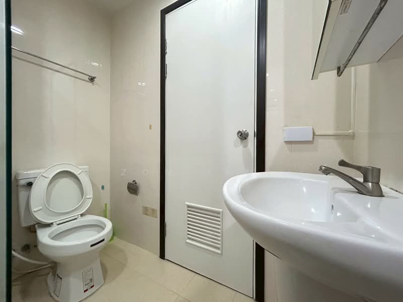 iCondo Sukhumvit 103, Bangkok, Soi Udom Suk 58, Sukhumvit Road, Bang Na, Bangkok, 2 Bedrooms, 49 sqm, Condo For Rent, by Zom (ส้ม), 500357227 - DDproperty.com