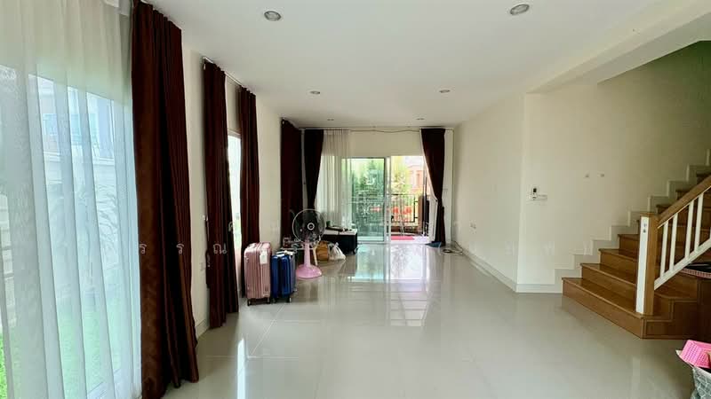 Passorn Pride Pinklao-Wongwaen, Nonthaburi, 154 Atchariya Phatthana Road, Sala Klang, Bang Kruai, Nonthaburi, 3 Bedrooms, 180 sqm, Single Detached House For Sale, by คุณ กิริยา วรรณารักษ์ (แอฟ), 500357254 - DDproperty.com