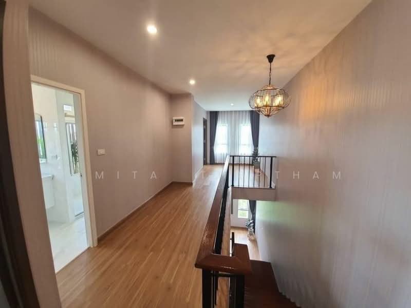 5-BR Townhouse, Bangkok, Saphan Sung, Bangkok, 5 Bedrooms, 377 sqm, Townhouse For Rent, by Ramita Theptham, 500357291 - DDproperty.com