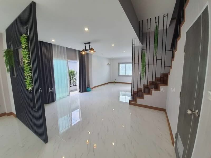 5-BR Townhouse, Bangkok, Saphan Sung, Bangkok, 5 Bedrooms, 377 sqm, Townhouse For Rent, by Ramita Theptham, 500357291 - DDproperty.com