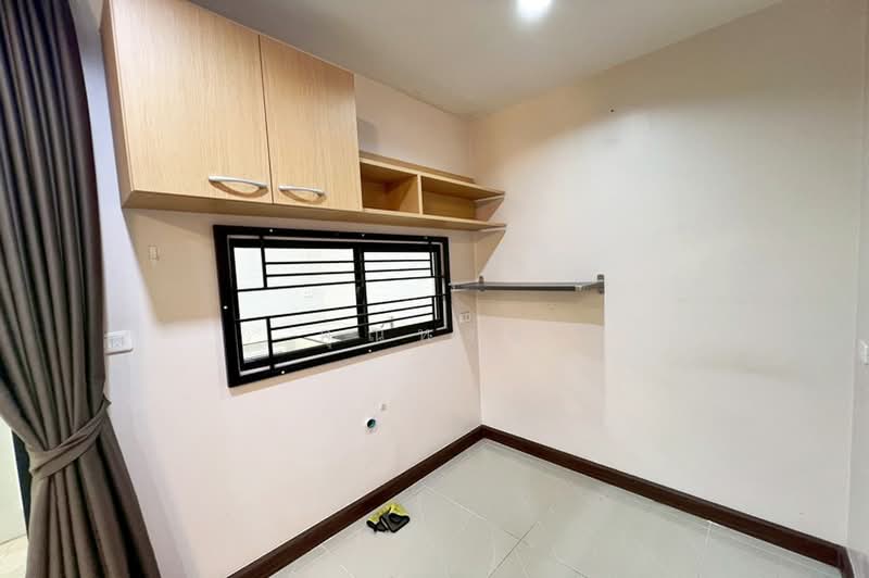 Natura Trend Rattanathibet-Ratchapruek, Nonthaburi, 11 Soi Bang Len 21, Bang Len, Bang Yai, Nonthaburi, 3 Bedrooms, 135 sqm, Townhouse For Sale, by คุณหงษ์, 500357318 - DDproperty.com