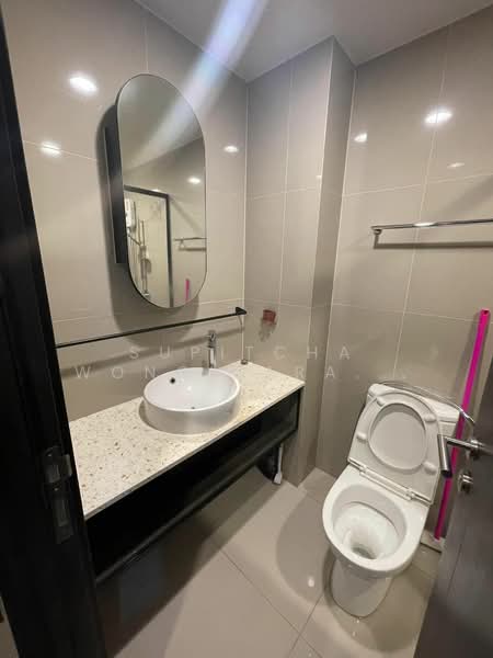 XT Huaikhwang, Bangkok, 244 Ratchadaphisek Road, Huai Khwang, Bangkok, 1 Bedroom, 30 sqm, Condo For Sale, by Supitcha Wongisaraseri, 500357331 - DDproperty.com