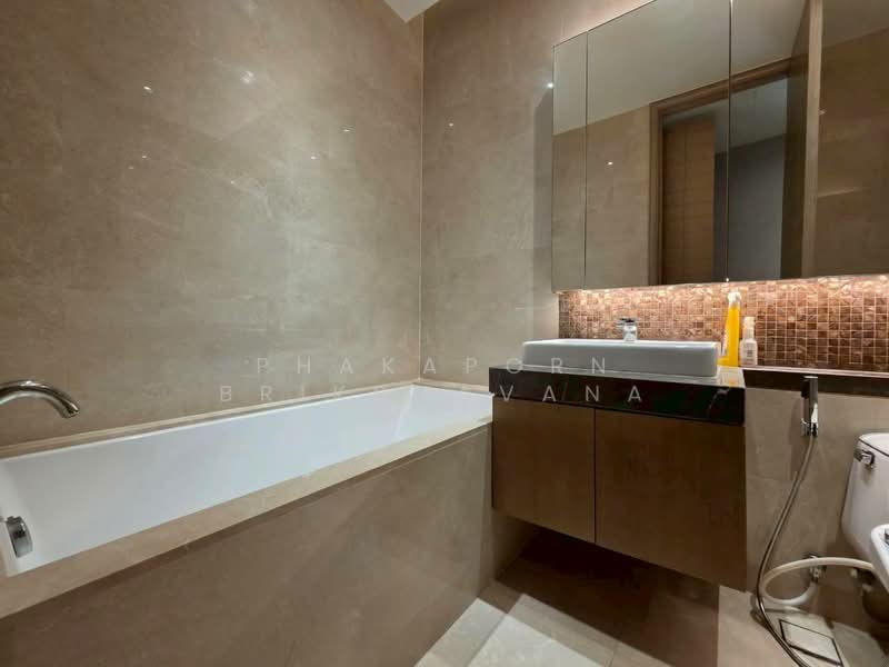 Magnolias Ratchadamri Boulevard, Bangkok, Ratchadamri Road, Lumphini, Pathum Wan, Bangkok, 2 Bedrooms, 89 sqm, Condo For Rent, by Phakaporn Brikshavana, 500357333 - DDproperty.com