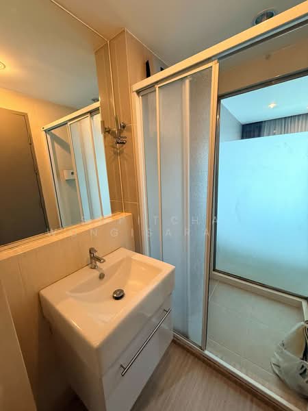 Life Ratchadapisek, Bangkok, 279 Ratchadapisaek Road, Huai Khwang, Bangkok, 2 Bedrooms, 56 sqm, Condo For Sale, by Supitcha Wongisaraseri, 500357339 - DDproperty.com