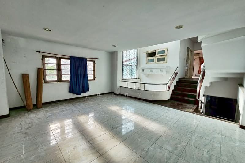 นันทนาการ์เด้น แจ้งวัฒนะ - ปากเกร็ด 17, Nonthaburi, ถนนแจ้งวัฒนะ, Pak Kret, Nonthaburi, 3 Bedrooms, 250 sqm, Townhouse For Sale, by คุณแพรว, 500357357 - DDproperty.com