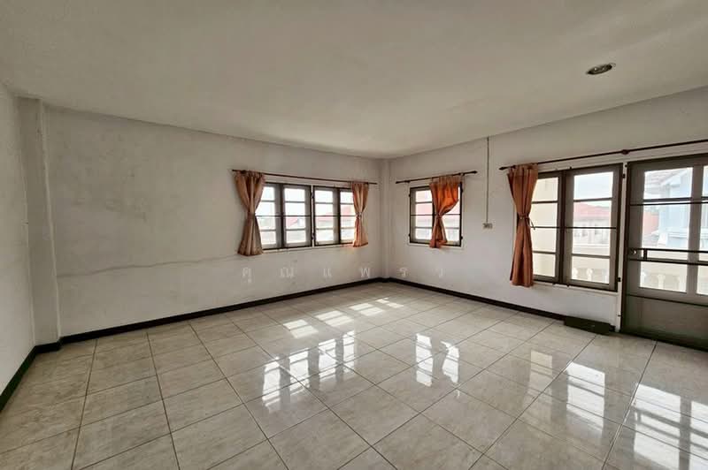 นันทนาการ์เด้น แจ้งวัฒนะ - ปากเกร็ด 17, Nonthaburi, ถนนแจ้งวัฒนะ, Pak Kret, Nonthaburi, 3 Bedrooms, 250 sqm, Townhouse For Sale, by คุณแพรว, 500357357 - DDproperty.com